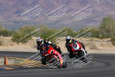 media/Nov-05-2022-SoCal Trackdays (Sat) [[f8d9b725ab]]/Turn 5 (940am)/